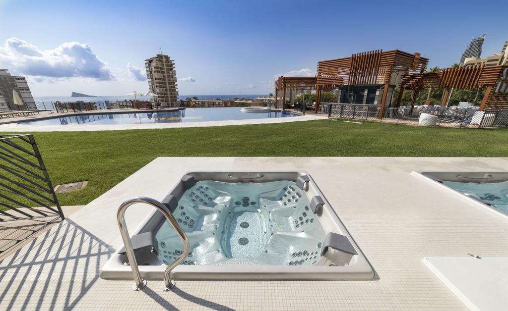 Sunset Drive Resort & Spa เบนิดอร์ม ภายนอก รูปภาพ